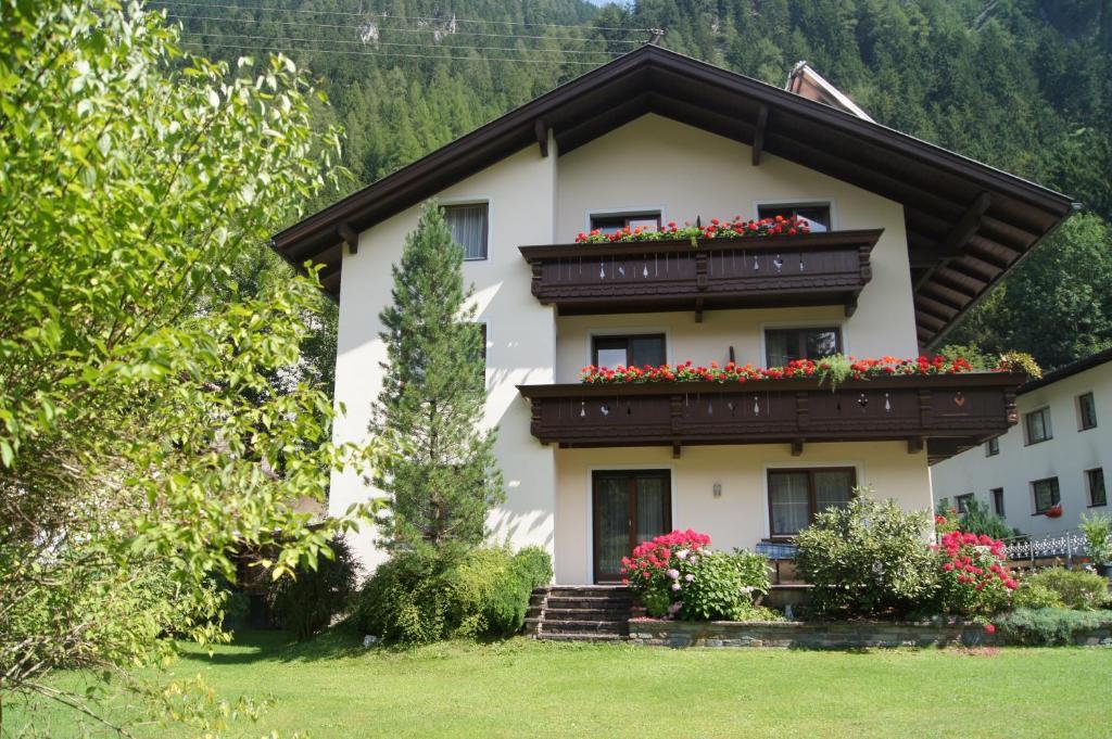 Haus Josef Bed and Breakfast Mayrhofen Εξωτερικό φωτογραφία
